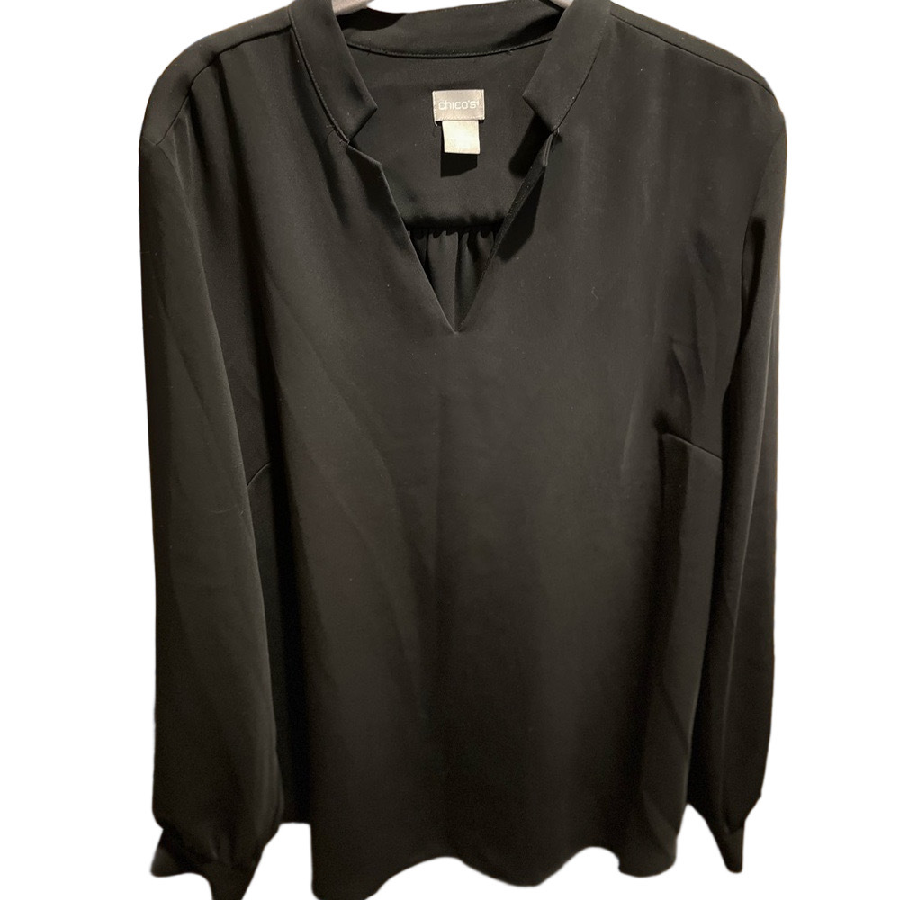 🔥Chico’s Blouse, size 3 or XL